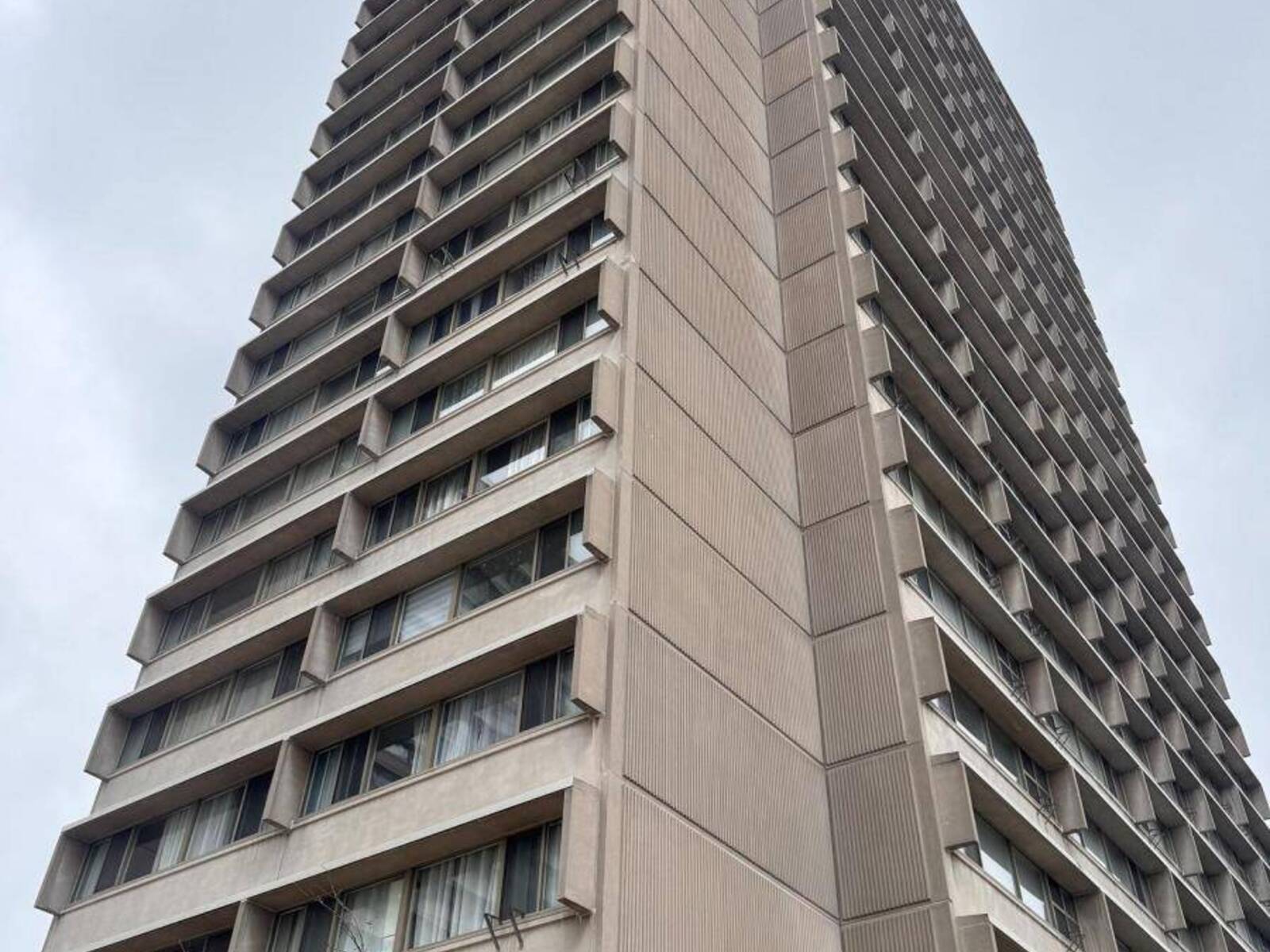 2405 - 715 DON MILLS ROAD, Toronto, Ontario M3C 1S5