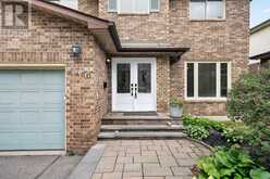 2450 OVERTON DRIVE | Burlington Ontario | Slide Image Six