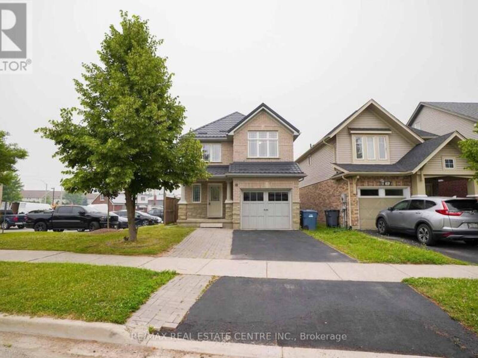 18 HERITAGE DRIVE, Guelph, Ontario N1G 0B2