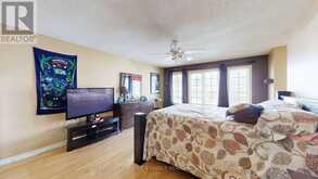 9 ROUGHLEY STREET | Bradford West Gwillimbury Ontario | Slide Image Fifteen