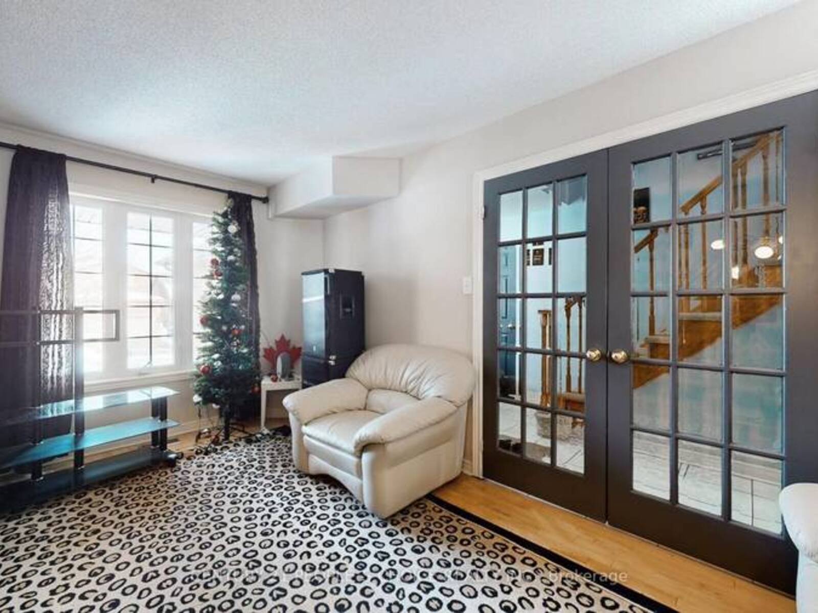 9 ROUGHLEY STREET, Bradford West Gwillimbury, Ontario L3Z 3B2