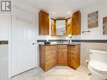 71 CANTERBURY COURT | Richmond Hill Ontario | Slide Image Thirty-three