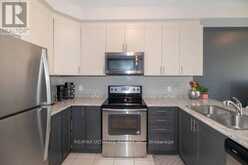 31 DAVENFIELD CIRCLE | Brampton Ontario | Slide Image Twelve