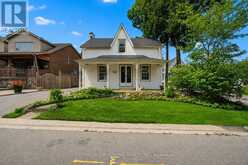 62 CENTRE STREET W | Richmond Hill Ontario | Slide Image Two