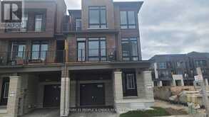 161 BLICK CRESCENT | Aurora Ontario | Slide Image One