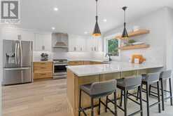 67 GRANT'S WAY | Barrie Ontario | Slide Image Thirteen
