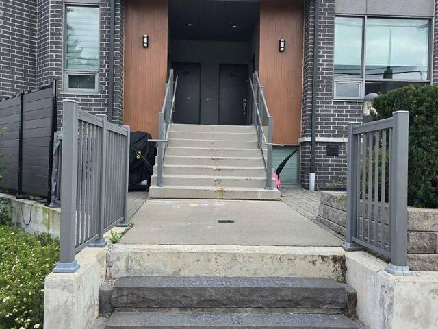 22 - 680 ATWATER AVENUE Mississauga Ontario, L5G 0B6 - 2 Bedrooms Condo For Sale