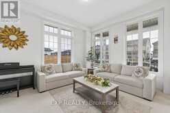 98 REA DRIVE | Fergus Ontario | Slide Image Nine