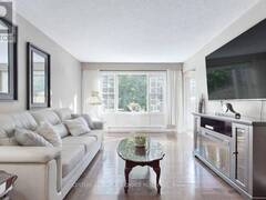 78 CLAYMORE CRESCENT Oshawa Ontario, L1G 6G2