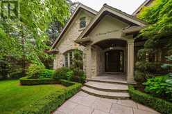 11 COUNTRY CLUB DRIVE | Toronto Ontario | Slide Image Three
