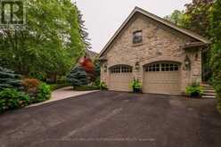 11 COUNTRY CLUB DRIVE | Toronto Ontario | Slide Image Forty-nine