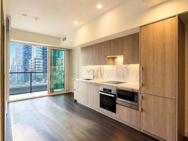 2501 - 3 CONCORD CITY PLACE WAY Toronto Ontario, M5V 0X4 - 1 Bedroom Condo For Sale