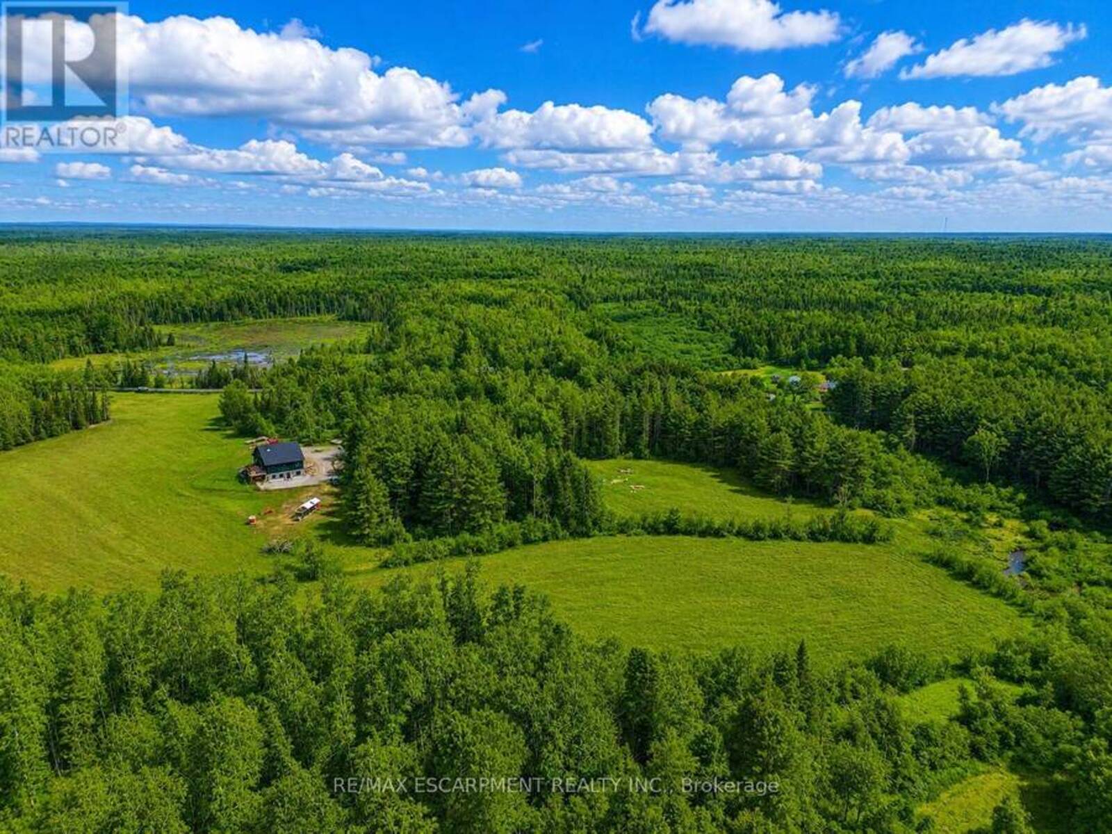 1161 BARKWAY ROAD, Gravenhurst, Ontario P1P 1R3