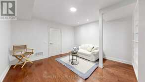 30 CLAIRTRELL ROAD | Toronto Ontario | Slide Image Thirty