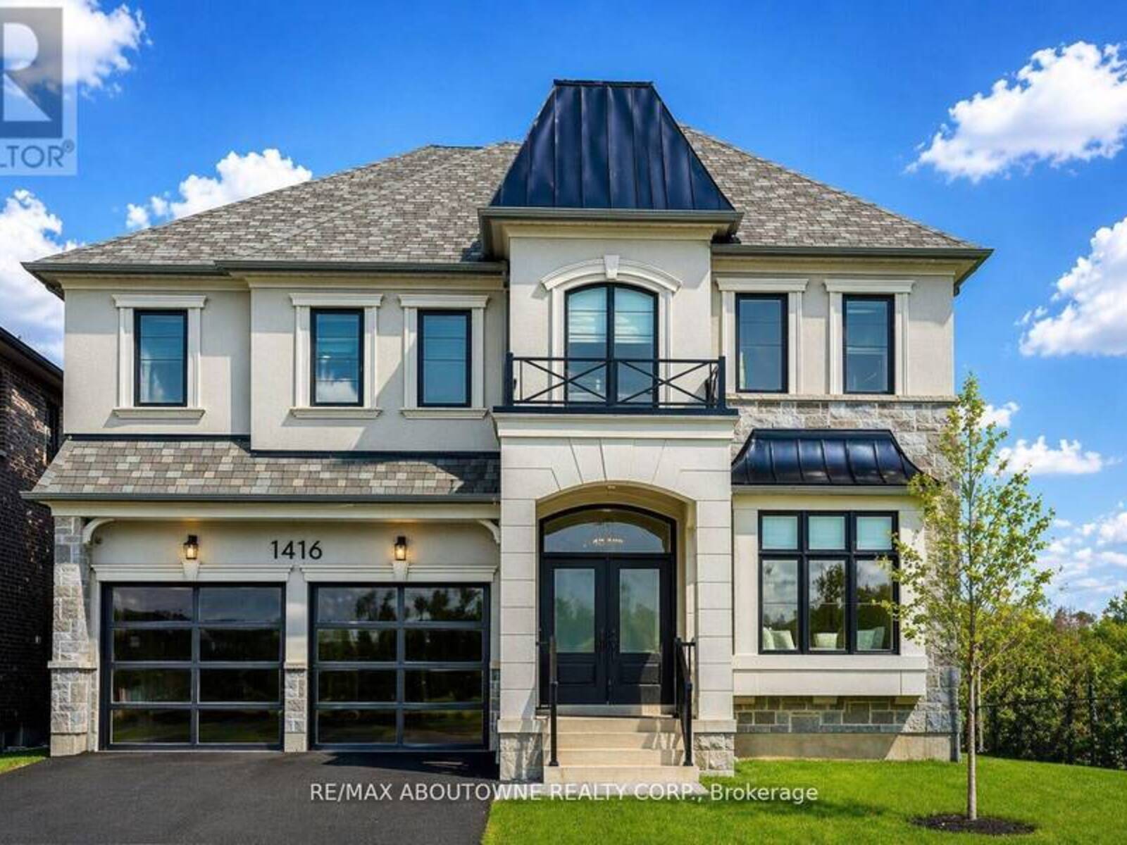 1416 FORD STRATHY CRESCENT S, Oakville, Ontario L6H 6E3