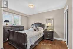 32 FIRENZA DRIVE | Toronto Ontario | Slide Image Sixteen