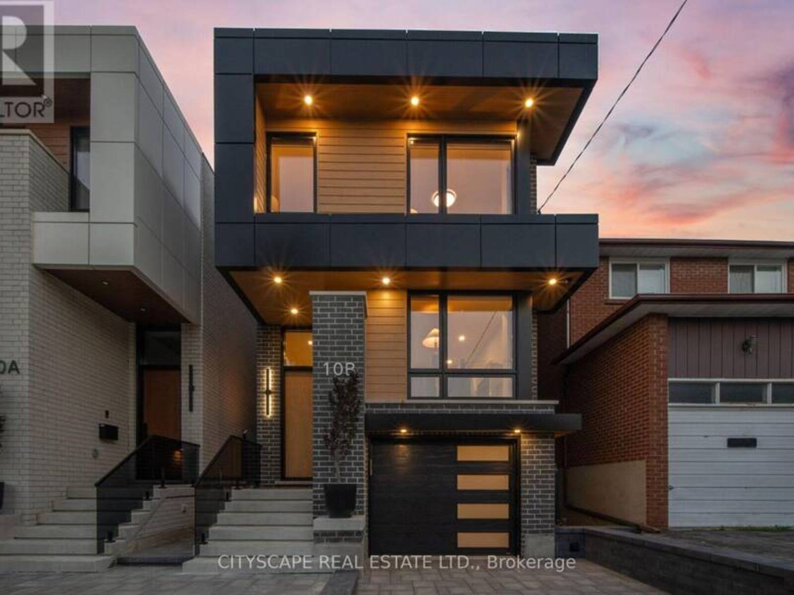 10B HOLMSTEAD AVENUE, Toronto, Ontario M4B 1T1