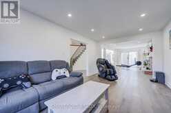 33 LOVE CRESCENT | Ajax Ontario | Slide Image Sixteen