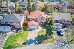 33 LOVE CRESCENT | Ajax Ontario | Slide Image Two