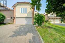 1091 QUEENS AVENUE | Oakville Ontario | Slide Image One