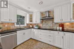 19 TOMLINSON CIRCLE | Markham Ontario | Slide Image Eleven