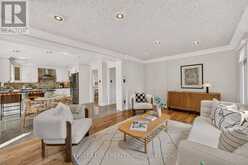 19 TOMLINSON CIRCLE | Markham Ontario | Slide Image Fifteen