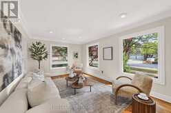 19 TOMLINSON CIRCLE | Markham Ontario | Slide Image Five