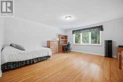 2130 AUTUMN BREEZE DRIVE N | Mississauga Ontario | Slide Image Thirty