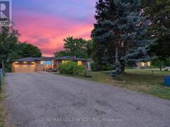 32 DUNBLAINE CRESCENT Brampton Ontario, L6T 3H2