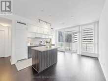 1901 - 8 MERCER STREET | Toronto Ontario | Slide Image Ten