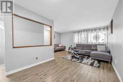 20 - 120 MURISON BOULEVARD | Toronto Ontario | Slide Image Sixteen