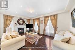 108 HEADWATER CRESCENT | Richmond Hill Ontario | Slide Image Twelve
