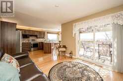 35 GIBBON DRIVE | Barrie Ontario | Slide Image Ten