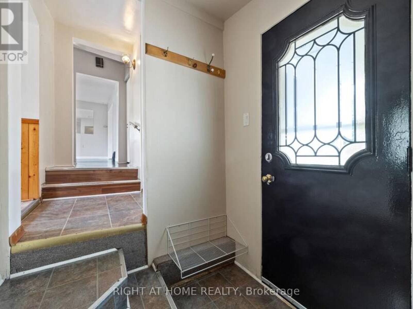 221 SAMUELSON STREET, Cambridge, Ontario N1R 1K9