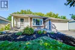 124 TYSON DRIVE | East Gwillimbury Ontario | Slide Image Two