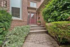 1641 GLENVISTA DRIVE | Oakville Ontario | Slide Image Four