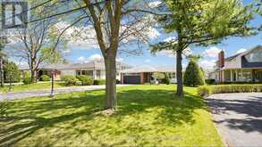 55 SUNVALE DRIVE | Toronto Ontario | Slide Image Three