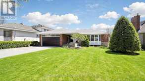 55 SUNVALE DRIVE | Toronto Ontario | Slide Image Six