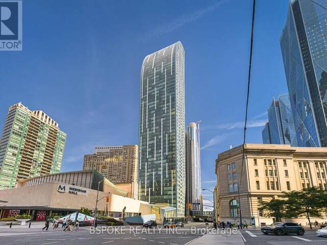 1502 - 8 THE ESPLANADE AVENUE Toronto Ontario, M5E 0A6 - 3 Bedrooms Condo For Sale