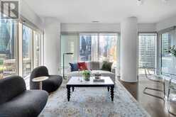 1502 - 8 THE ESPLANADE AVENUE | Toronto Ontario | Slide Image Nineteen