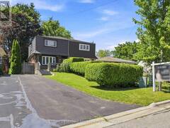 1128 VALLEY COURT N Oshawa Ontario, L1J 3M5