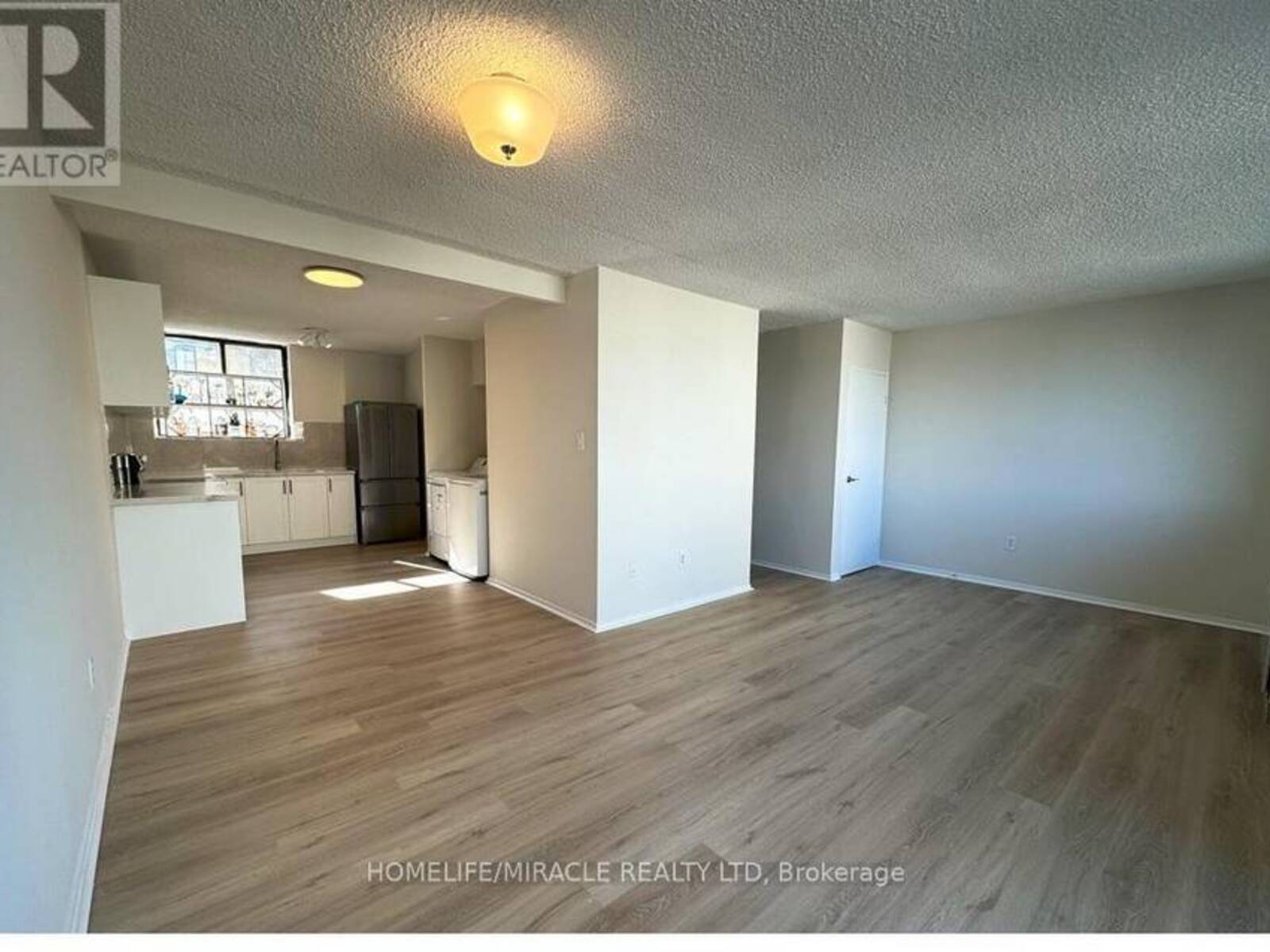 303 - 665 KENNEDY ROAD, Toronto, Ontario M1K 5E2