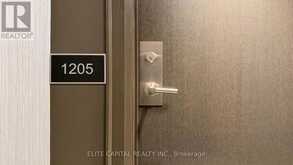 1205 - 29 NORTHERN HEIGHTS DRIVE | Richmond Hill Ontario | Slide Image Four