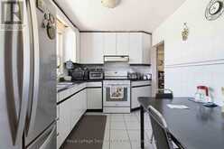 73 ST ANDREWS BOULEVARD | Toronto Ontario | Slide Image Three