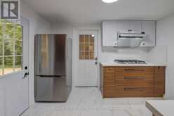 406 CHRISTINA DRIVE | Oakville Ontario | Slide Image Sixteen