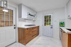 406 CHRISTINA DRIVE | Oakville Ontario | Slide Image Seventeen