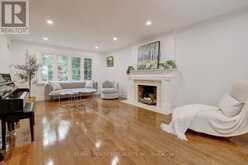 406 CHRISTINA DRIVE | Oakville Ontario | Slide Image Eight