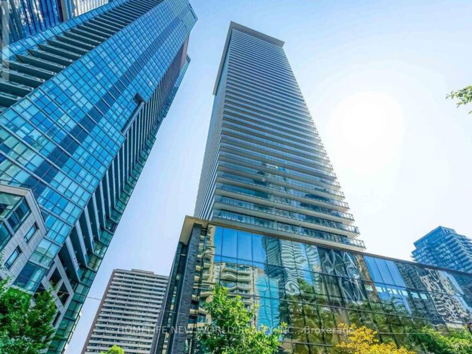 2109 - 33 CHARLES STREET E, Toronto, Ontario M4Y 0A2