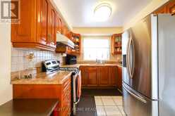 31 STARGELL CRESCENT | Markham Ontario | Slide Image Thirteen