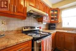 31 STARGELL CRESCENT | Markham Ontario | Slide Image Fifteen